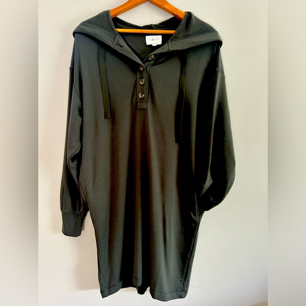Lou and grey hoodie. Olive green. Size S.